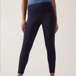 Athleta ultimate stash 7/8 tight